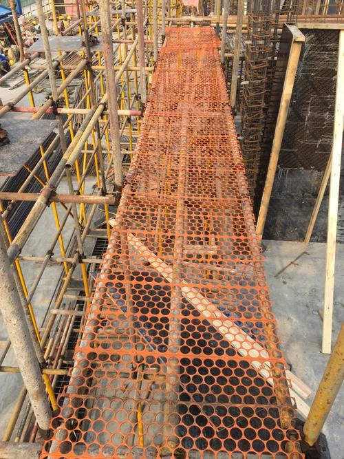 南京明发科技商务城四川乐鑫架业脚手架工程